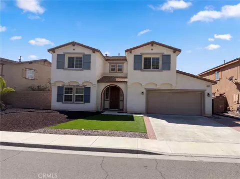 40959 Vauxhall Ct, Lake Elsinore, CA 92532