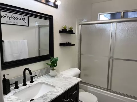 Bath - 22903 Waters Dr, Crestline, CA 92325 photo 1 of 1