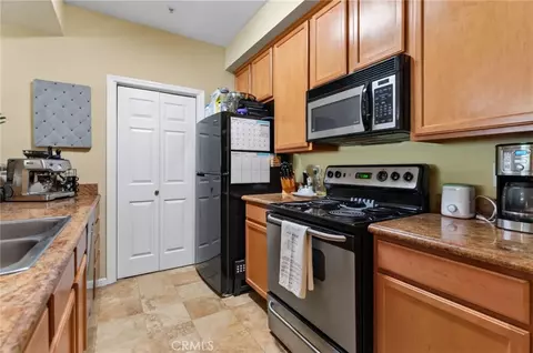 Kitchen - 375 Central #8, Riverside, CA 92507 photo 2 of 5