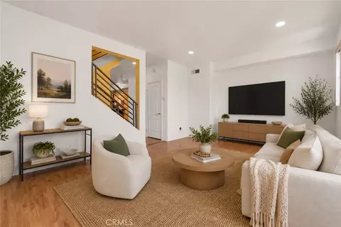11622 Oxnard St, North Hollywood, CA 91606