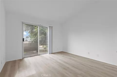 Living - 15361 Hunsaker Ave #A, Paramount, CA 90723 photo 5 of 5