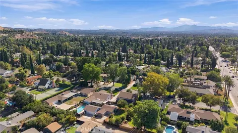 View/Area - 4045 Chapman, Riverside, CA 92506 photo 7 of 9
