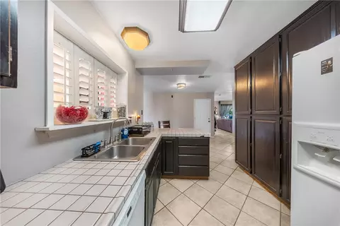 Kitchen - 7451 Kinlock Ave, Rancho Cucamonga, CA 91730 photo 2 of 2