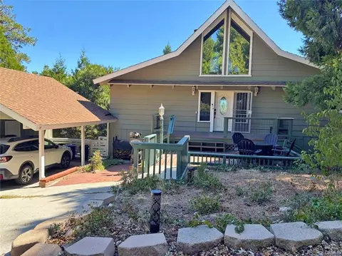700 Zurich, Lake Arrowhead, CA 92352