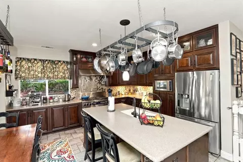 Kitchen - 12563 Avocado, Riverside, CA 92503 photo 3 of 5