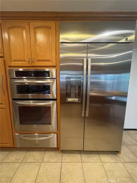 Kitchen - 7908 E Saffron, Anaheim, CA 92808 photo 6 of 9
