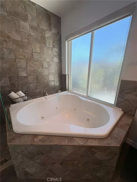 Bath - 7908 E Saffron, Anaheim, CA 92808 photo 3 of 6