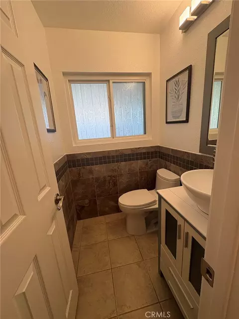 Bath - 7908 E Saffron, Anaheim, CA 92808 photo 6 of 6
