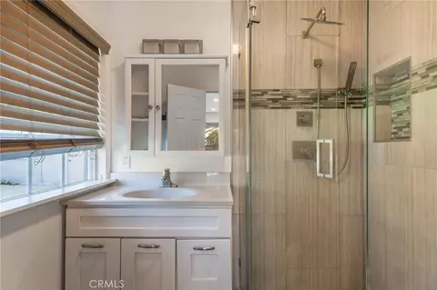 Bath - 11461 Flower St, Riverside, CA 92505 photo 2 of 3