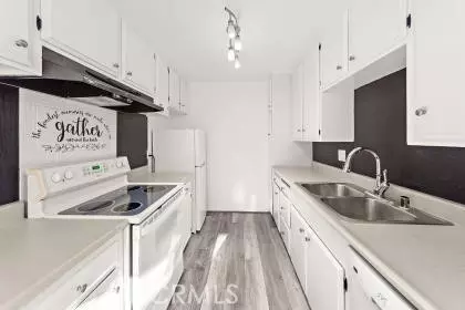 1800 E Heim, Orange, CA 92865 photo 5