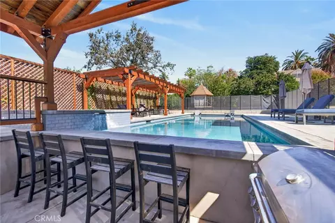 Exterior - 2732 Mary St, Riverside, CA 92506 photo 11 of 14