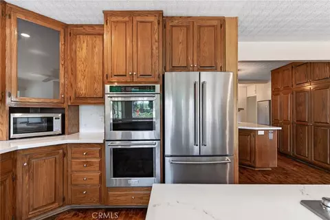 Kitchen - 2732 Mary St, Riverside, CA 92506 photo 3 of 9