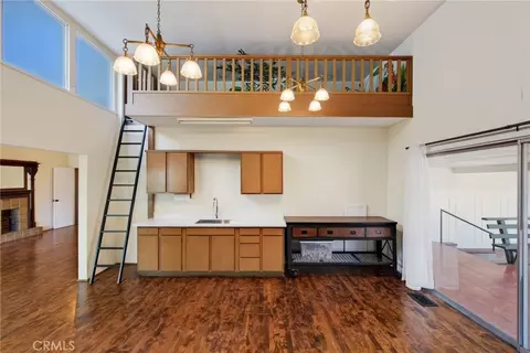 Living - 2732 Mary St, Riverside, CA 92506 photo 8 of 12