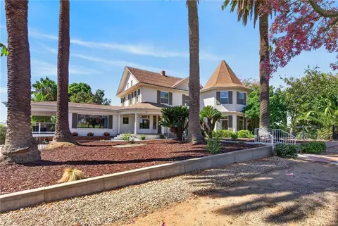 Exterior - 2732 Mary St, Riverside, CA 92506 photo 2 of 14