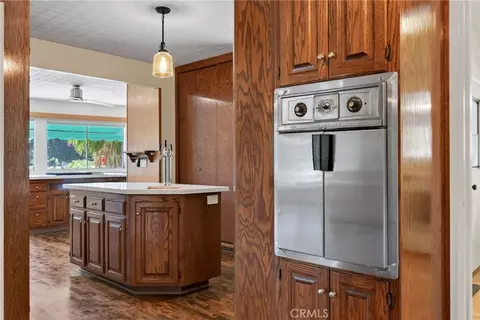 Kitchen - 2732 Mary St, Riverside, CA 92506 photo 5 of 9
