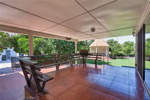 Exterior - 2732 Mary St, Riverside, CA 92506 photo 6 of 14