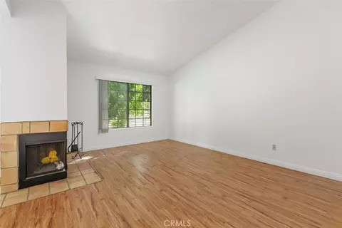 Living - 600 Central, Riverside, CA 92507 photo 4 of 6