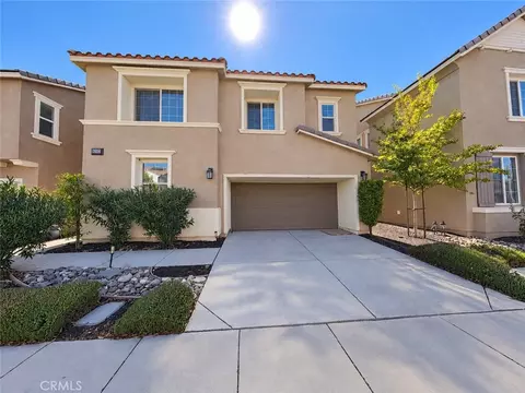 24251 Lilac Ln, Lake Elsinore, CA 92532