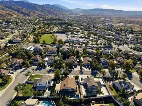 View/Area - 7430 Smokewood Rd, Highland, CA 92346 photo 2 of 5