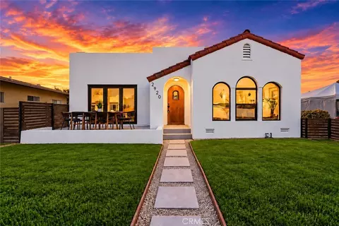 2920 Bancroft St, San Diego, CA 92104