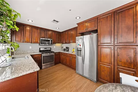 Kitchen - 14139 Stanislaus Ct, Fontana, CA 92336 photo 1 of 1