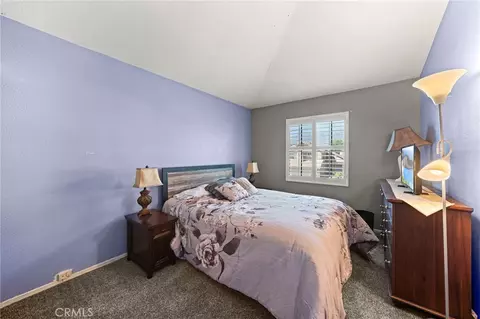 Bedroom - 14139 Stanislaus Ct, Fontana, CA 92336 photo 4 of 5