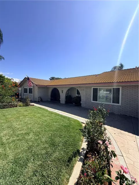 11216 Jurupa Rd, Jurupa Valley, CA 91752