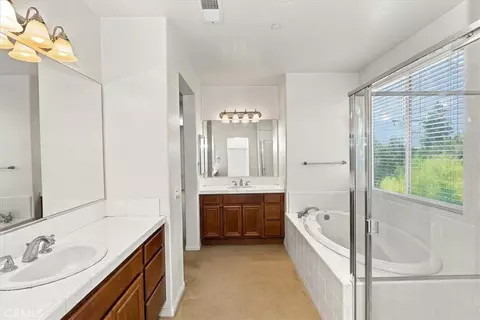 Bath - 4891 Westmont, Riverside, CA 92507 photo 7 of 7