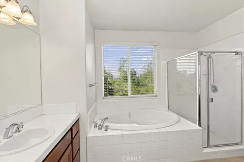 Bath - 4891 Westmont, Riverside, CA 92507 photo 6 of 7