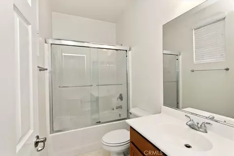 Bath - 4891 Westmont, Riverside, CA 92507 photo 5 of 7