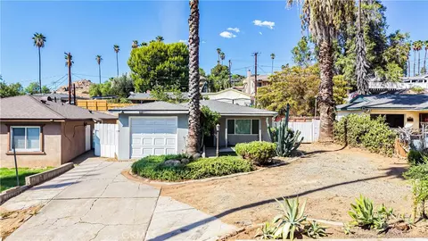 Exterior - 7353 Pontoosuc, Riverside, CA 92504 photo 2 of 10