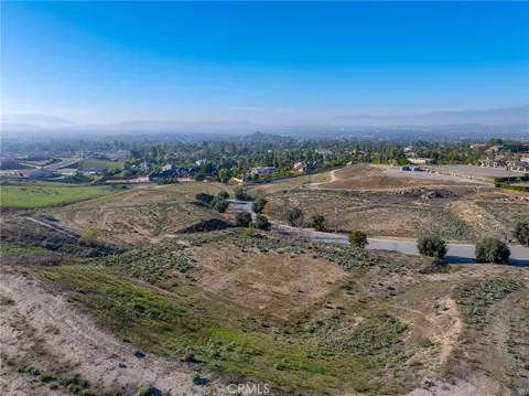 7478 Via Montecito, Riverside, CA 92506 photo 6