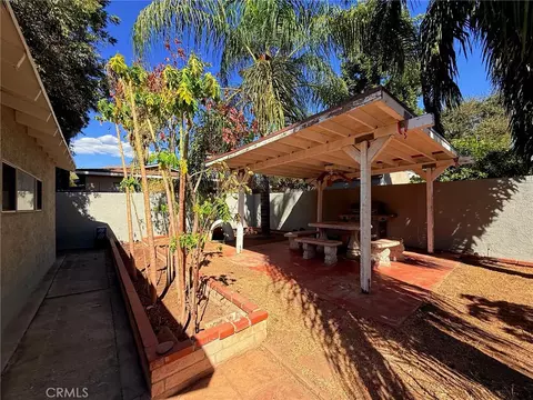 Exterior - 27276 Main, Highland, CA 92346 photo 3 of 6