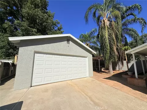 Exterior - 27276 Main, Highland, CA 92346 photo 4 of 6