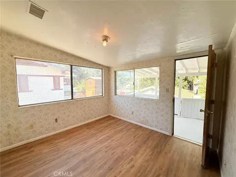 Bedroom - 27276 Main, Highland, CA 92346 photo 1 of 3