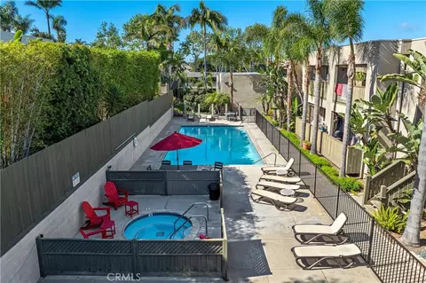 Exterior - 127 W Glaucus St #B, Encinitas, CA 92024 photo 1 of 2