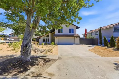 Exterior - 1580 Lakewood, Upland, CA 91786 photo 6 of 17