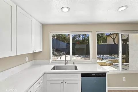 Kitchen - 1580 Lakewood, Upland, CA 91786 photo 3 of 5
