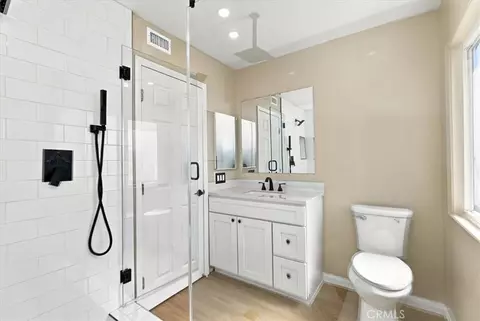 Bath - 1580 Lakewood, Upland, CA 91786 photo 6 of 7