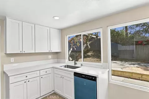 Kitchen - 1580 Lakewood, Upland, CA 91786 photo 5 of 5