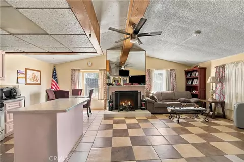 3404 Begonia, Phelan, CA 92371 photo 10