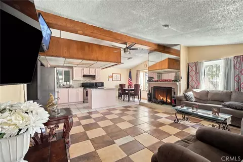3404 Begonia, Phelan, CA 92371 photo 7