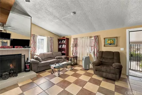 3404 Begonia, Phelan, CA 92371 photo 9