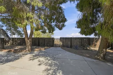 3404 Begonia, Phelan, CA 92371 photo 46