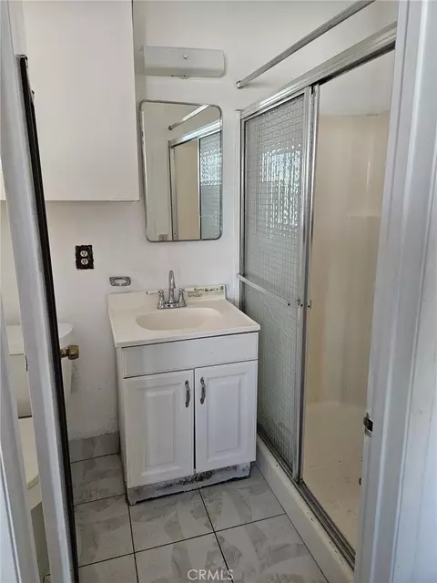Bath - 847 S S Frst, Bloomington, CA 92316 photo 1 of 2