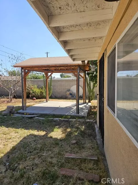 Exterior - 847 S S Frst, Bloomington, CA 92316 photo 2 of 3