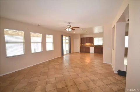 Living - 3044 Kalei, Perris, CA 92571 photo 3 of 5