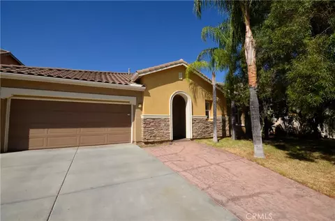 Exterior - 3044 Kalei, Perris, CA 92571 photo 3 of 5