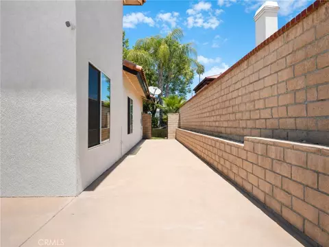 Exterior - 35353 Cabrini Dr, Yucaipa, CA 92399 photo 4 of 13