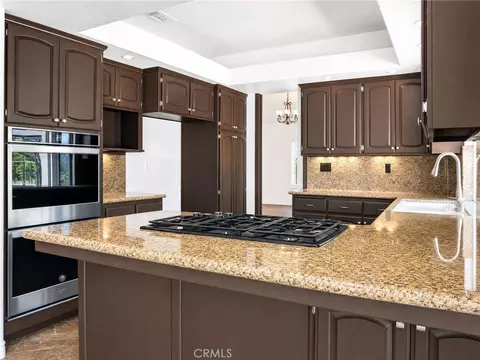 Kitchen - 35353 Cabrini Dr, Yucaipa, CA 92399 photo 2 of 4